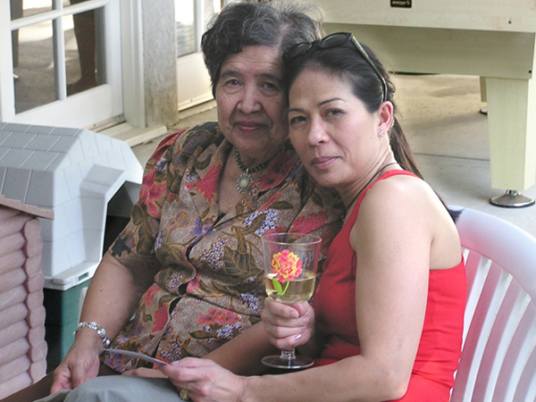 02 Mom & Belle
